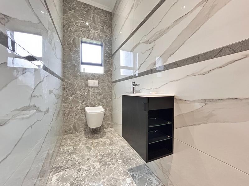 5 Bedroom Property for Sale in Seasons Lifestyle Estate North West